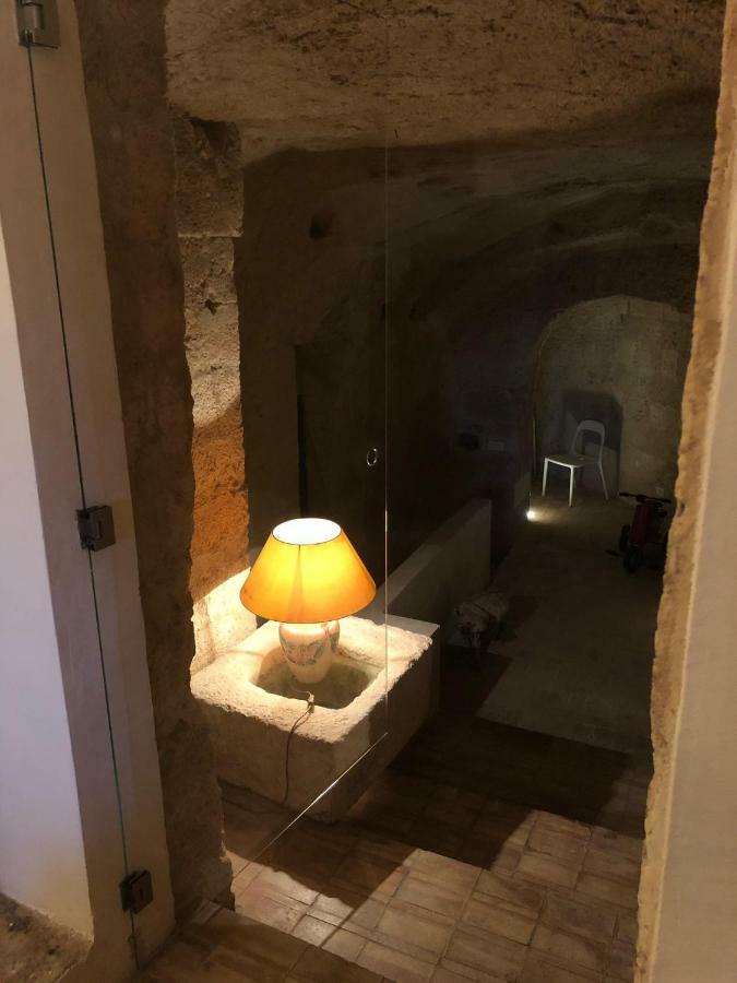 Gli Ipogei Nel Cuore Di Matera别墅 外观 照片